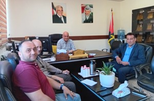 مدير عام الحكم المحلي في محافظة نابلس يلتقي وفداً من مديرية التربية والتعليم / نابلس