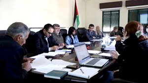 اللجنة القانونية للفريق الوطني تناقش "مسودة قانون لتعزيز التقليل من النفايات الصلبة"