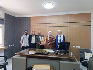 تكريم بلدية ميثلون ومجلس قروي سيريس للمهندسة ميرفت غزال مدير عام الحكم المحلي في محافظة جنين تقديرا لجهودها في خدمة الهيئات المحلية 
