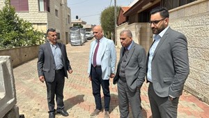 المحافظ ومدير عام الحكم المحلي لمحافظة قلقيلية يتفقدان بلدة كفر لاقف ويطلعان على واقع الخدمات والمشاريع